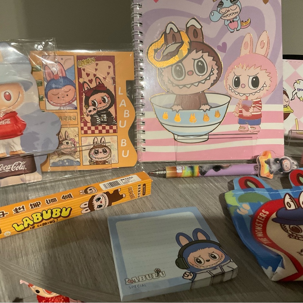 Labubu Stationery Bundle - Picture 7 of 7